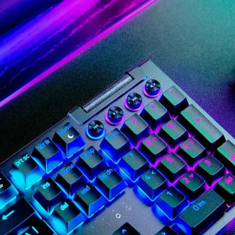 Razer - BlackWidow V4 Pro Full-Size Wired - Brand New Unopened Box